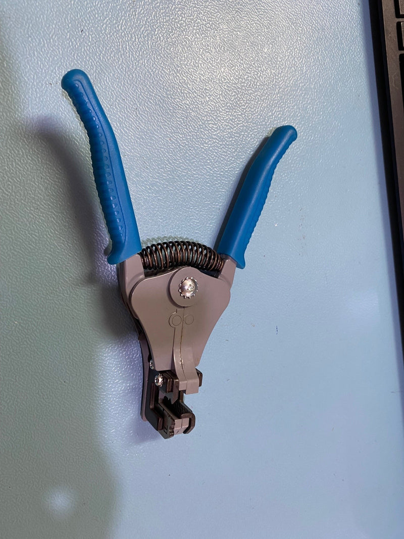 Vessel 3000B Wire Stripper Coax